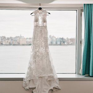 CUSTOM WEDDING GOWNN